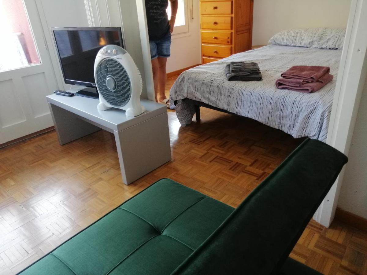 Luminoso, Centrico Y Silencioso Apartamento Jaca Eksteriør billede