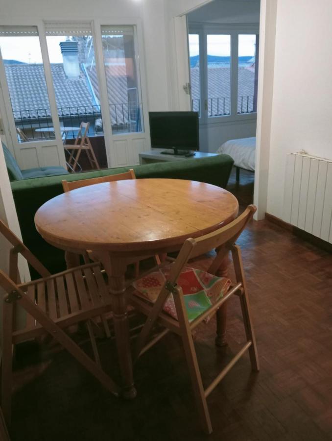 Luminoso, Centrico Y Silencioso Apartamento Jaca Eksteriør billede