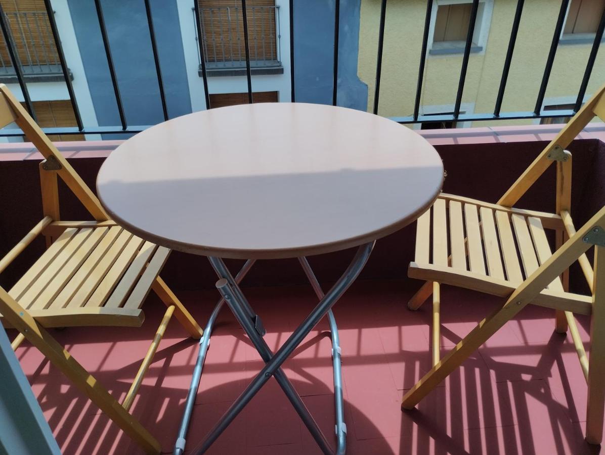 Luminoso, Centrico Y Silencioso Apartamento Jaca Eksteriør billede